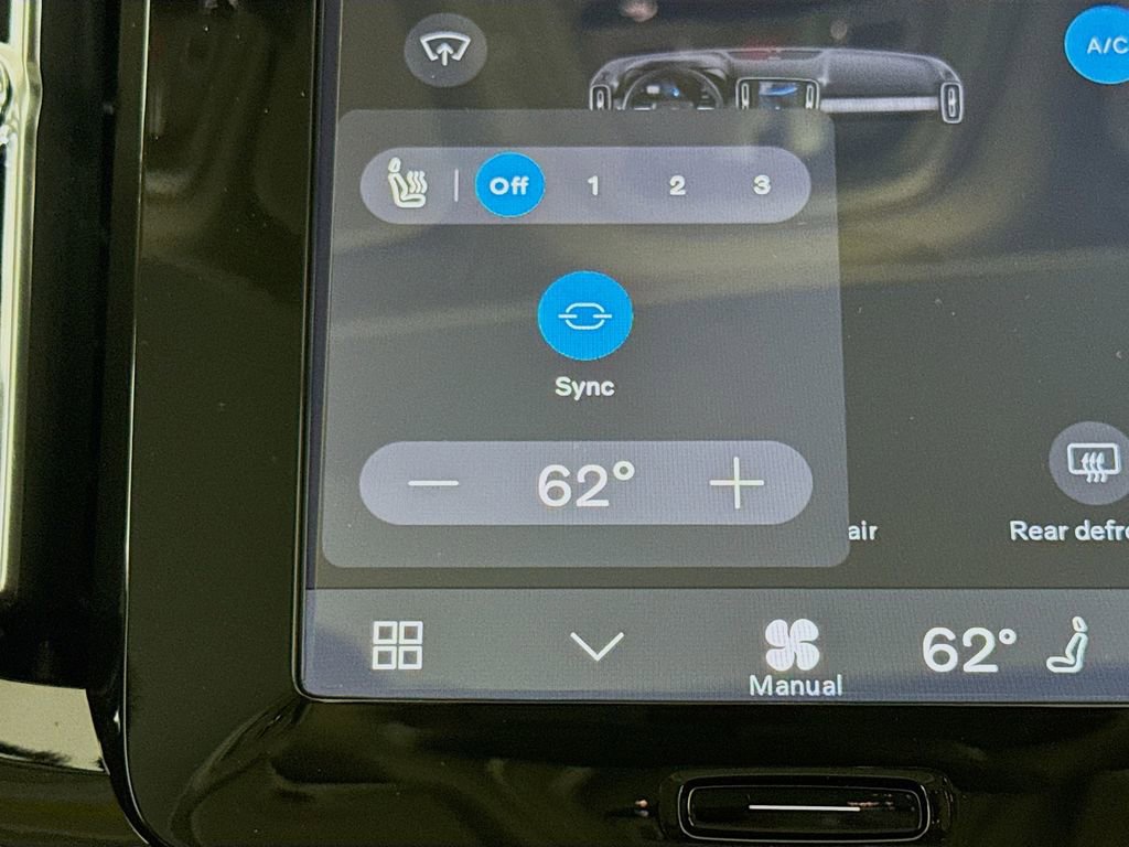 New 2026 Volvo XC40 B4 Core FWD image 20