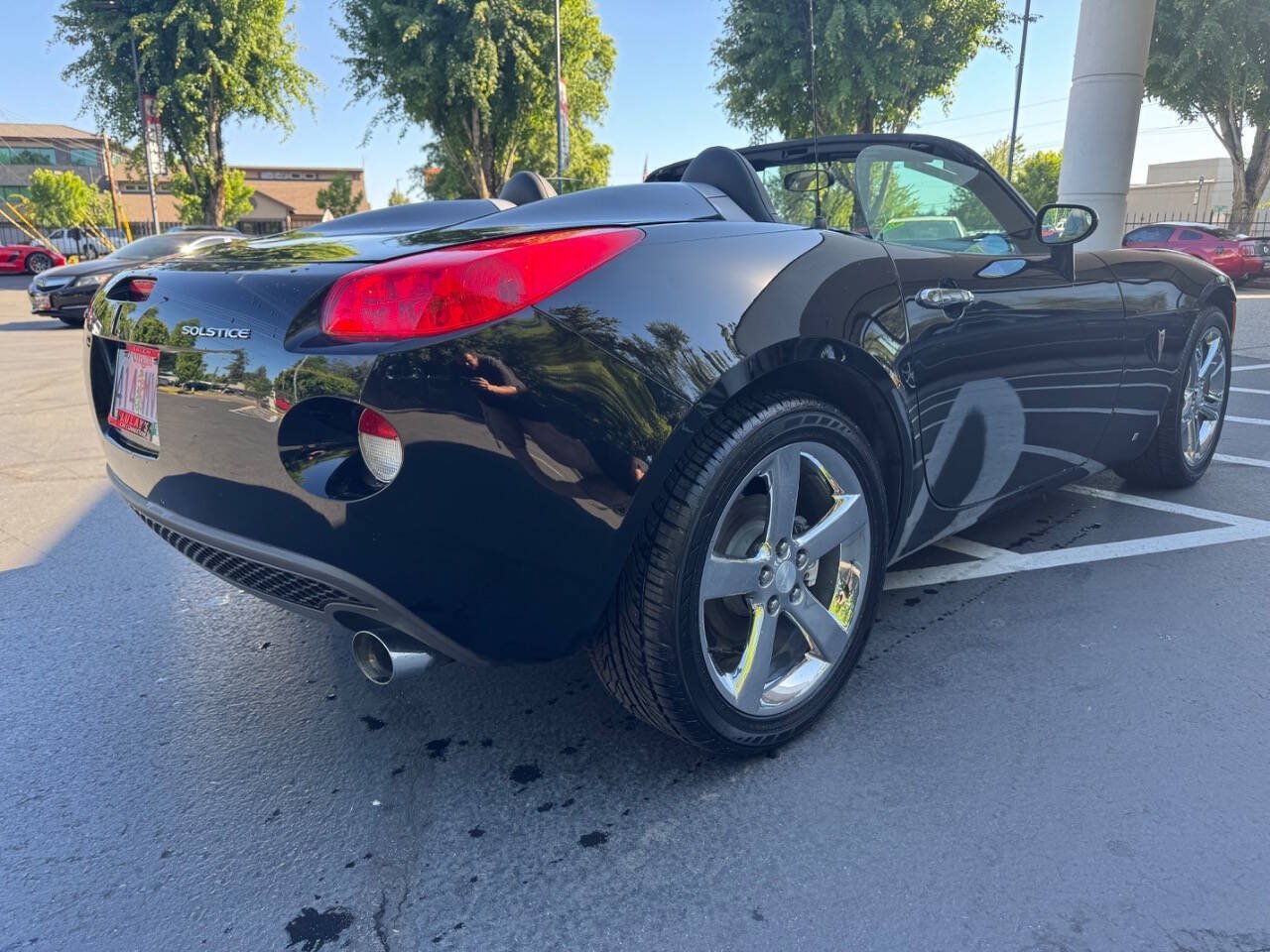 Used 2006 Pontiac Solstice Convertible w/ Premium Package RWD image 8