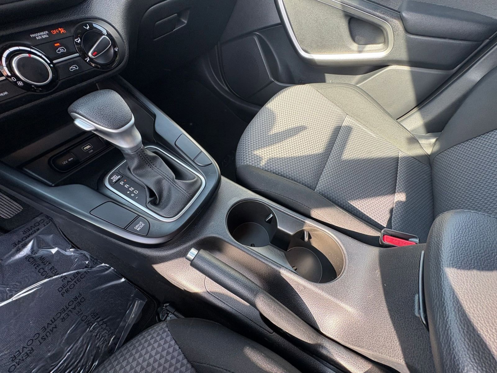 Used 2025 Kia Soul LX w/ LX Technology Package image 39