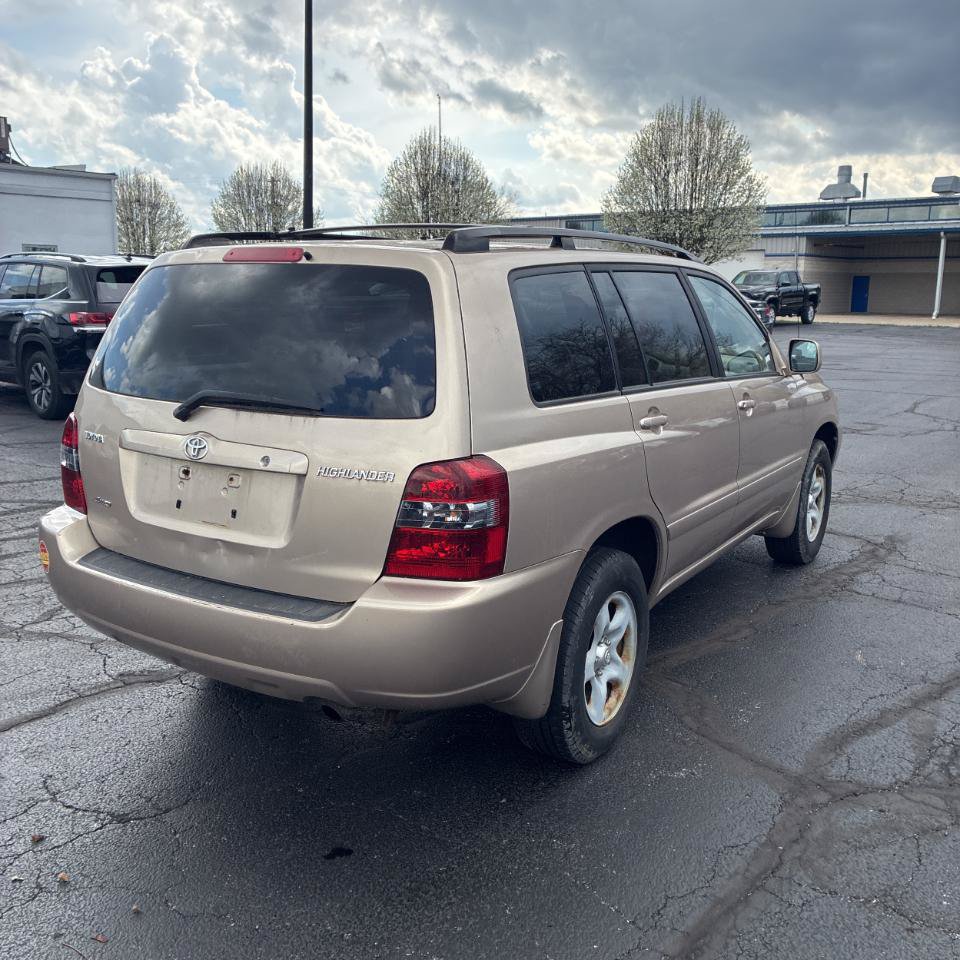 Used 2005 Toyota Highlander 4WD image 11