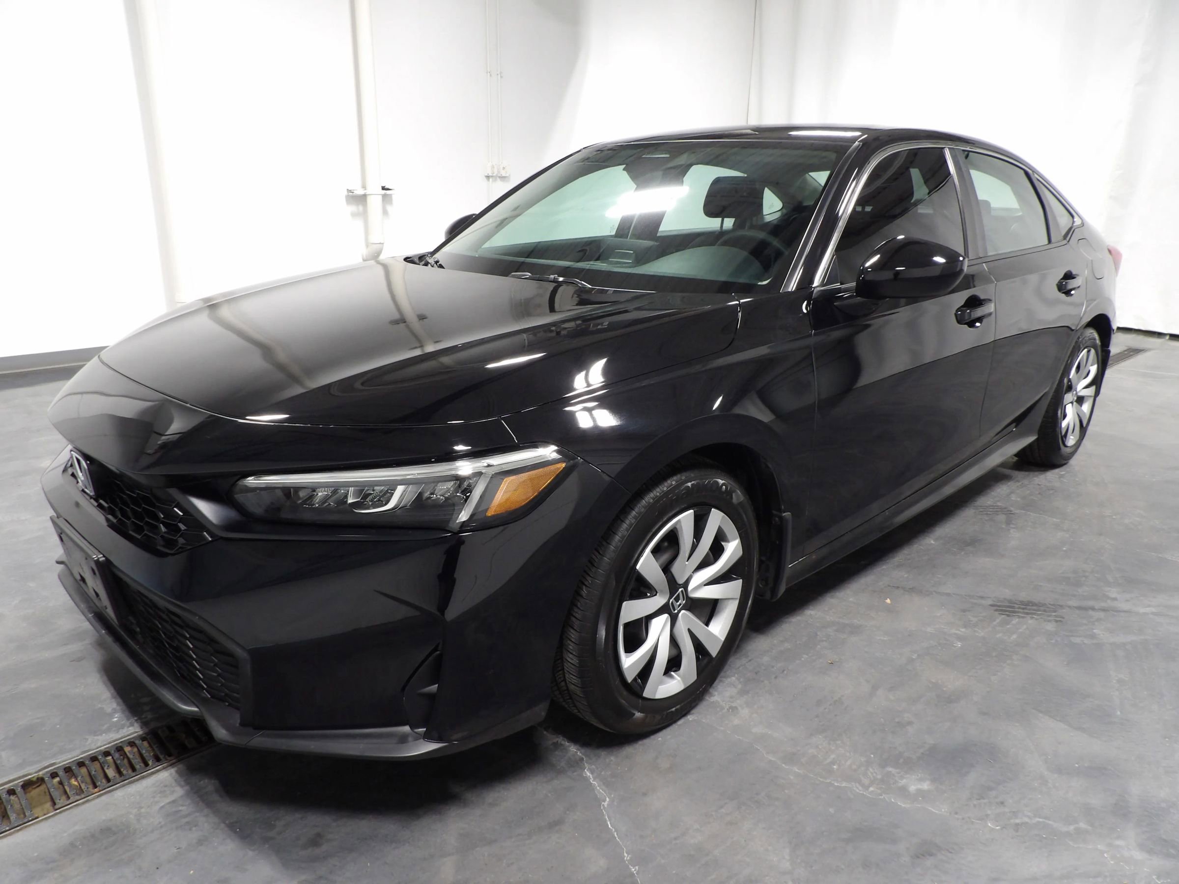 Used 2025 Honda Civic LX image 4