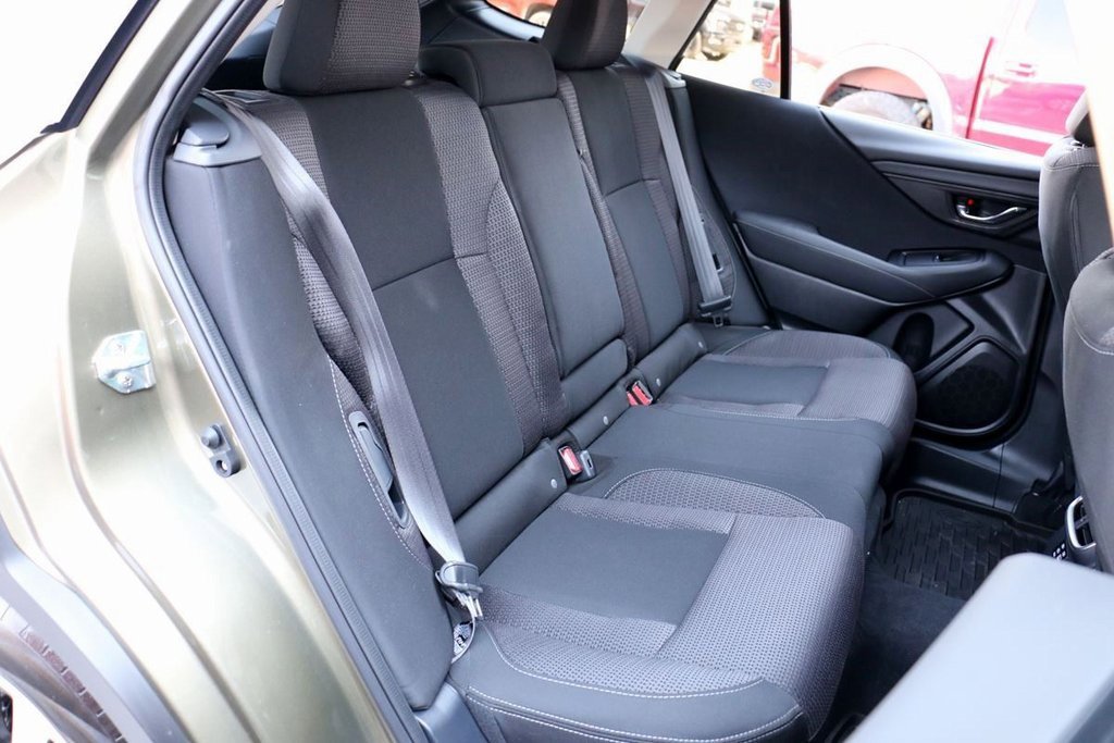 Used 2025 Subaru Outback Premium image 28