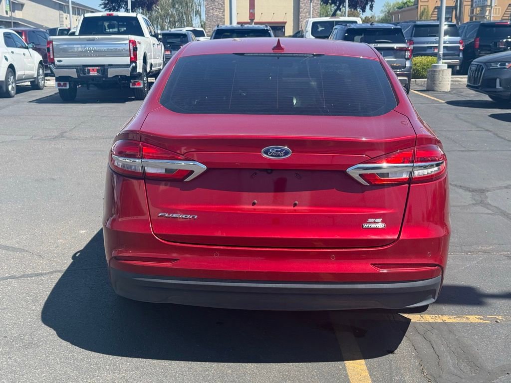 Used 2020 Ford Fusion SE FWD image 6
