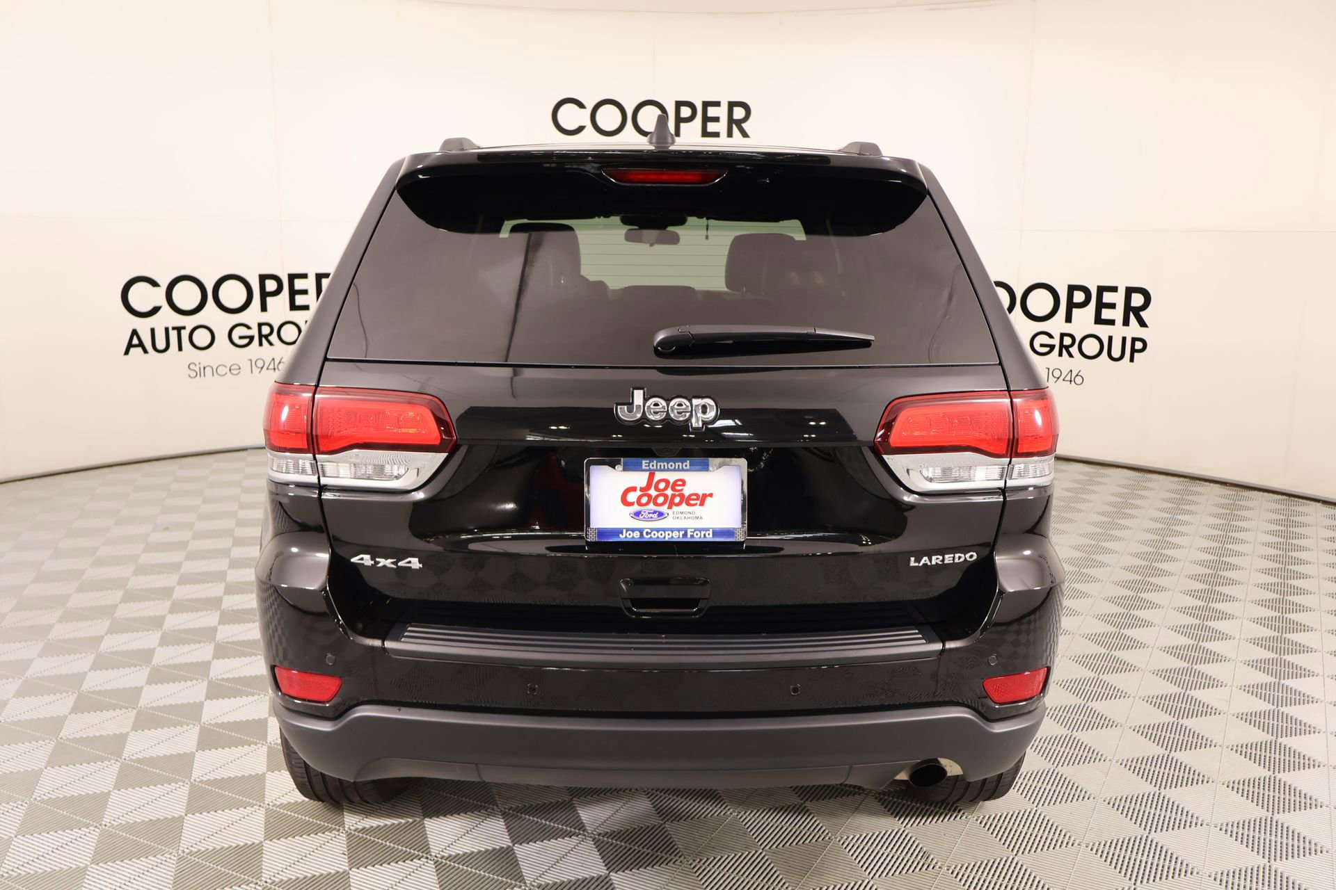 Used 2021 Jeep Grand Cherokee Laredo X AWD/4WD image 22