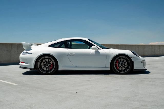 Used 2015 Porsche 911 GT3 RWD image 14