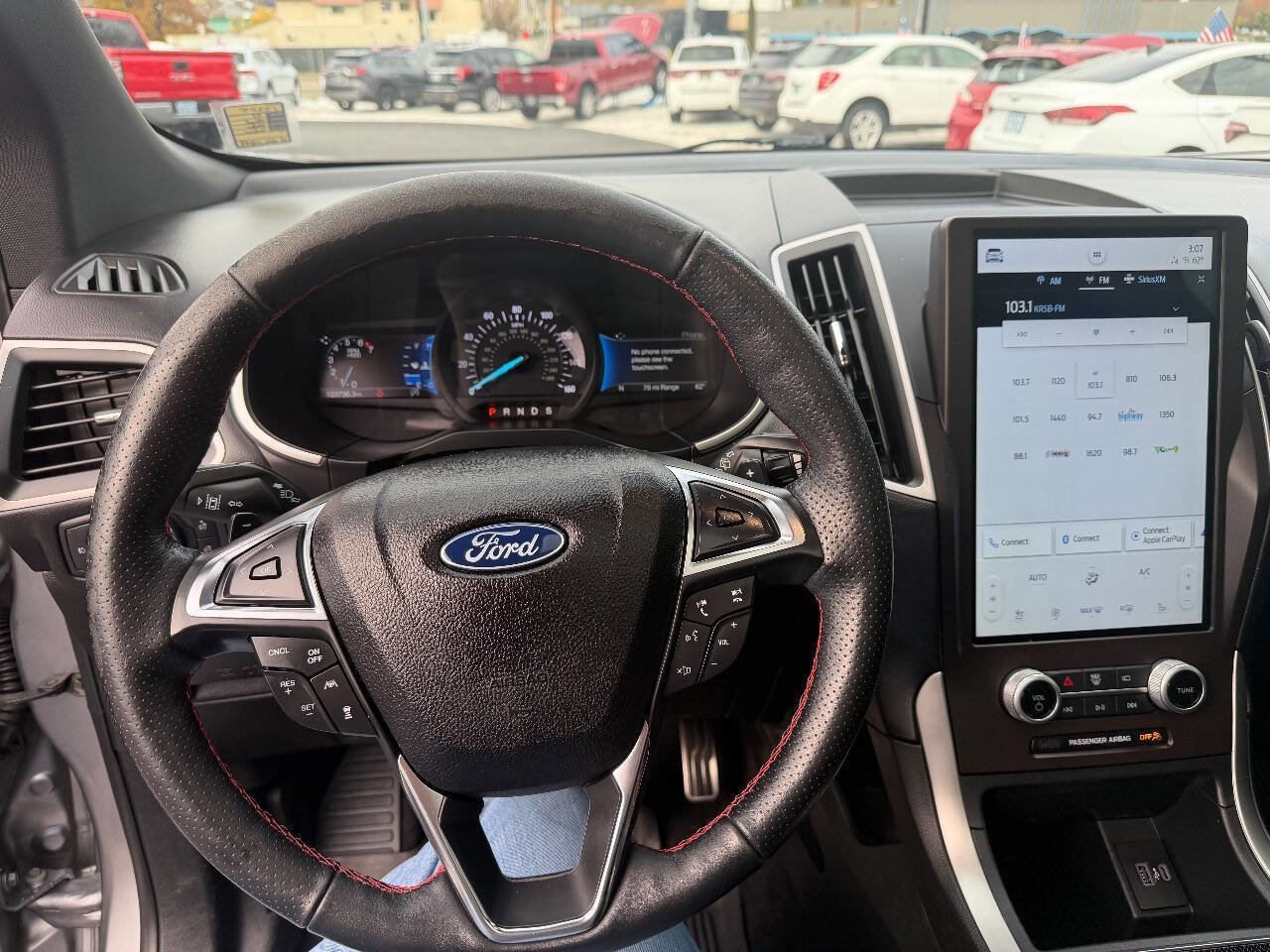 Used 2021 Ford Edge ST-Line w/ Class II Trailer Tow Package image 9