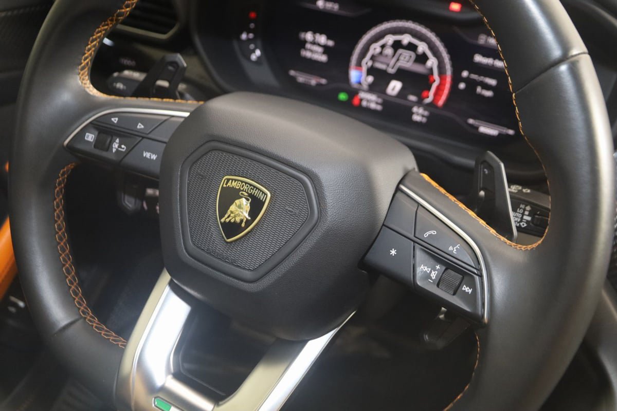 Used 2021 Lamborghini Urus AWD/4WD image 60
