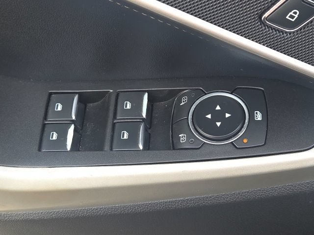 Used 2020 Ford Explorer XLT w/ Equipment Group 202A AWD/4WD image 25