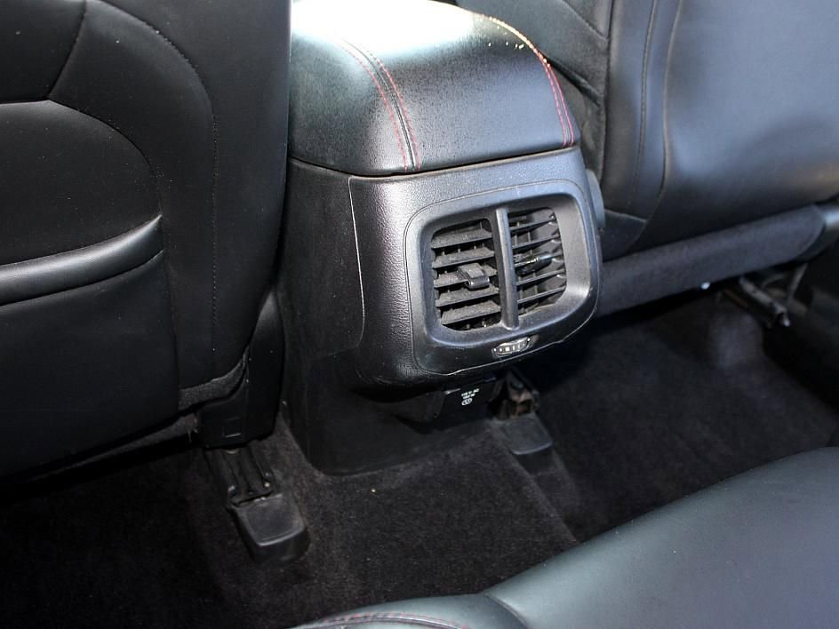 Used 2017 Jeep Cherokee Trailhawk w/ Cold Weather Group image 28