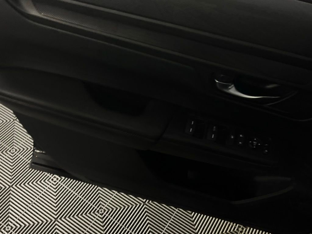 Used 2025 Honda CR-V LX image 22