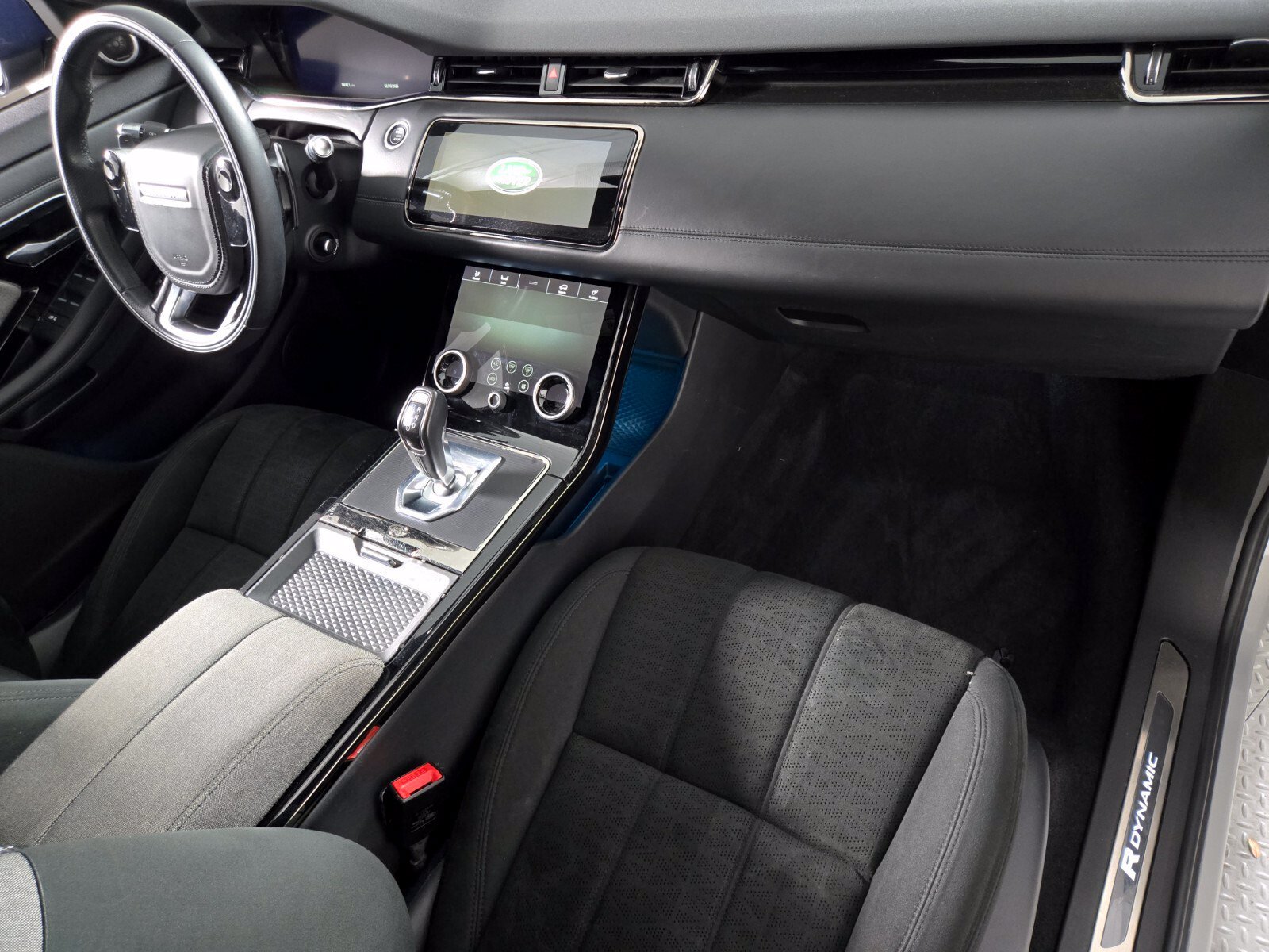 Used 2020 Land Rover Range Rover Evoque R-Dynamic HSE AWD/4WD image 19