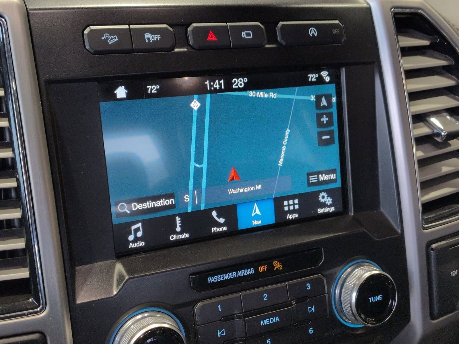 Certified 2018 Ford F150 Platinum w/ Technology Package image 62