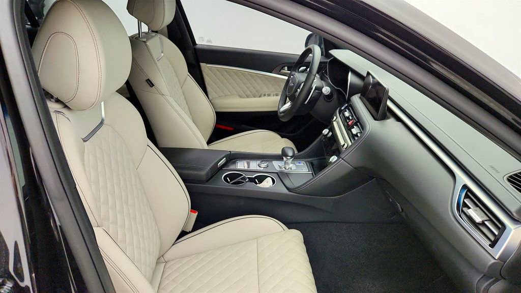 Used 2024 Genesis G70 3.3T Advanced w/ Sport Prestige Package image 25