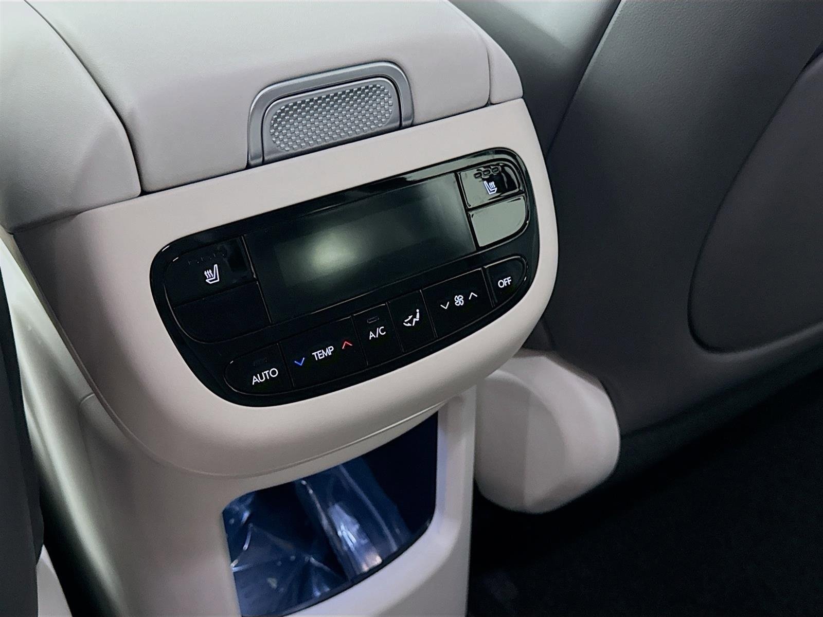 New 2026 Hyundai Ioniq 9 SEL image 25