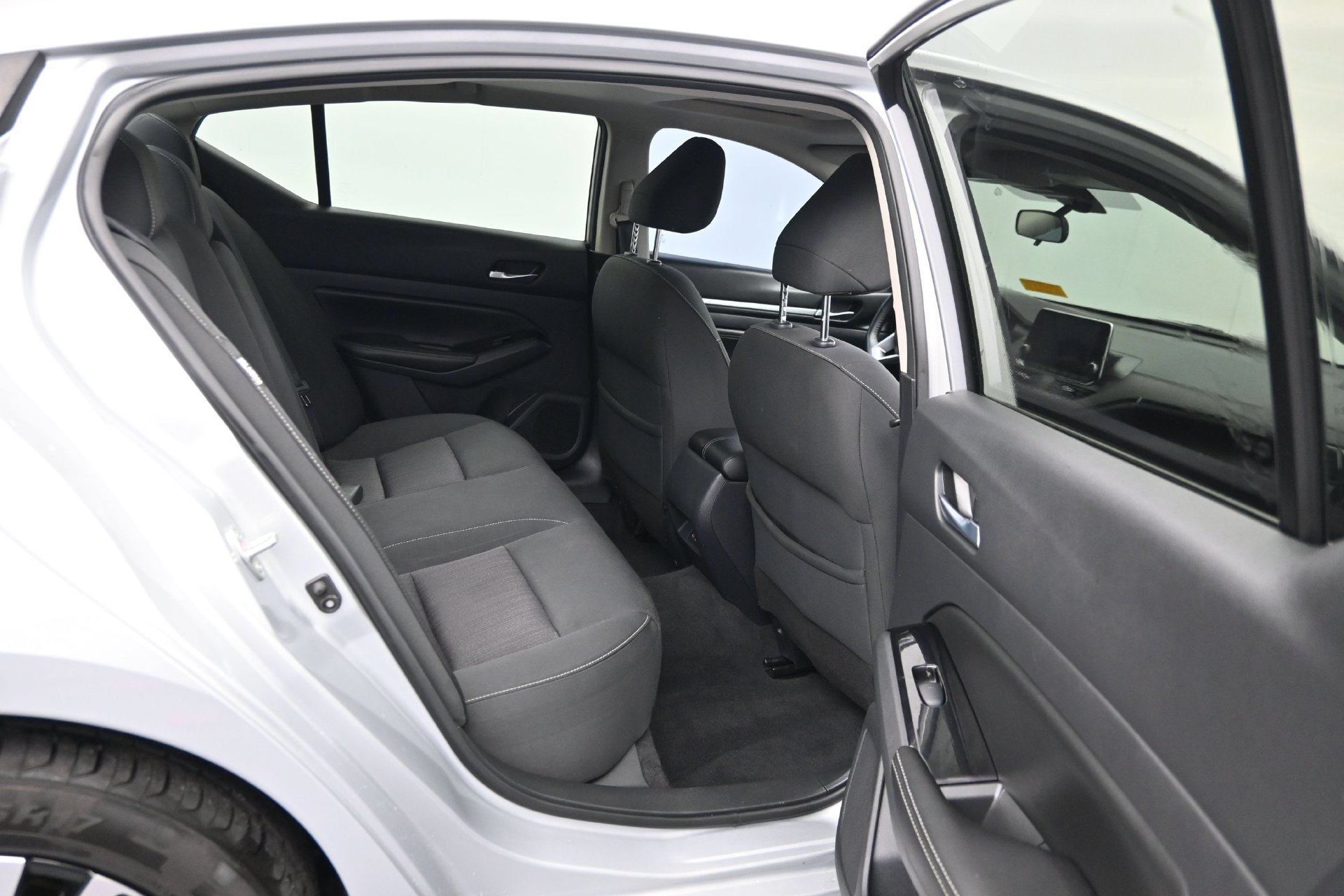 Used 2021 Nissan Altima 2.5 SV w/ SV Premium Package FWD image 19