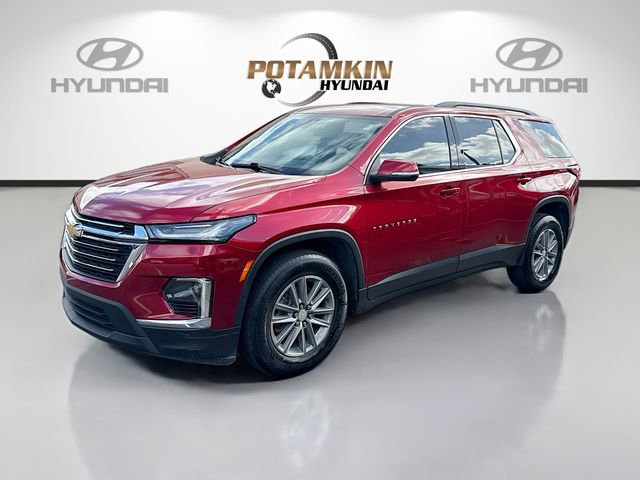 Used 2023 Chevrolet Traverse LT FWD image 1