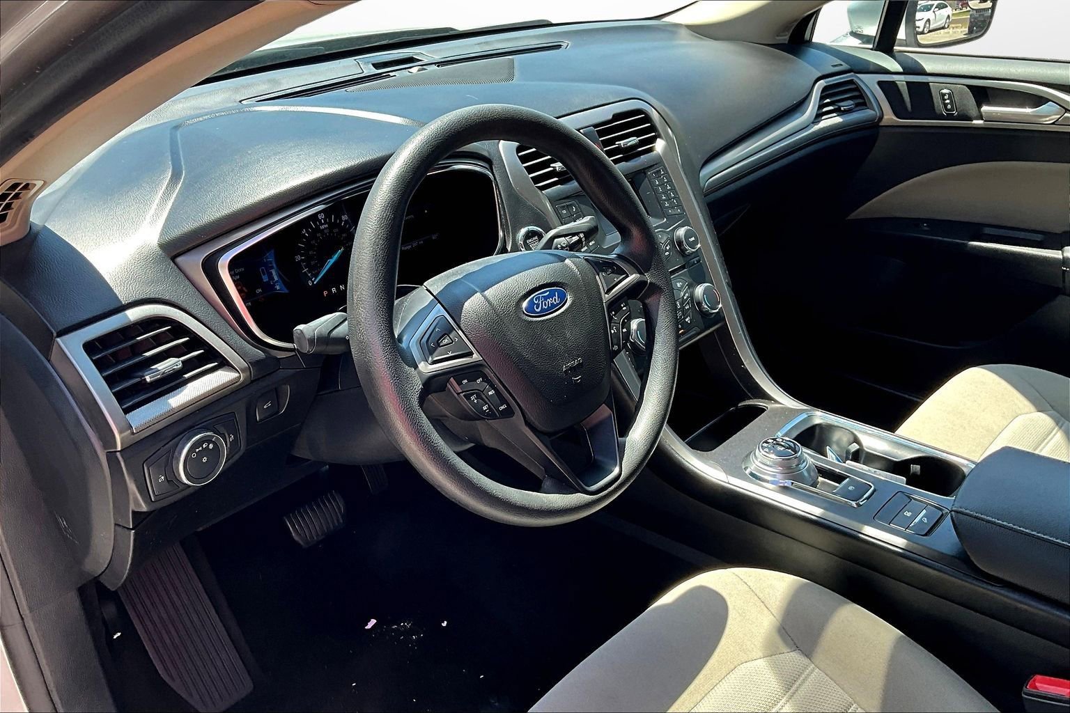 Used 2018 Ford Fusion S image 20