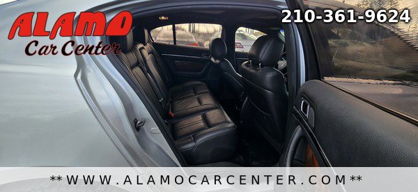 Used 2013 Lincoln MKS image 21