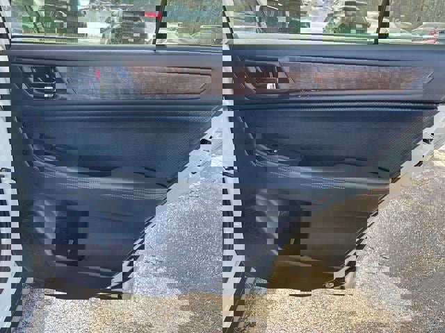 Used 2016 Subaru Outback 2.5i Limited image 14