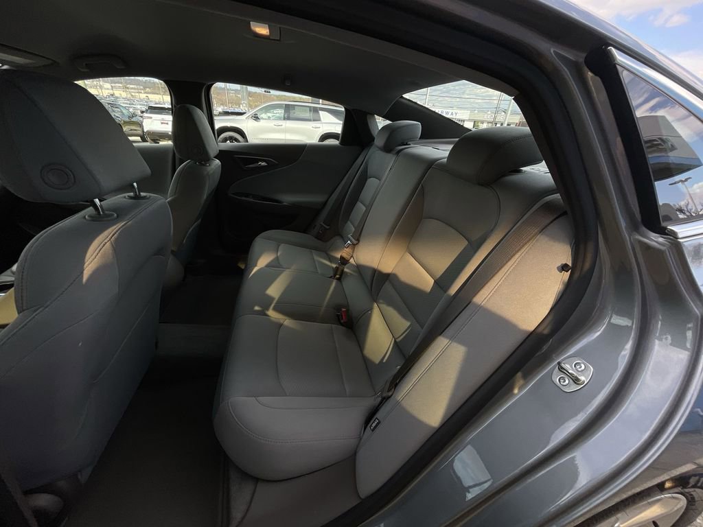 Used 2024 Chevrolet Malibu LS FWD image 23