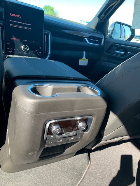 New 2026 GMC Yukon XL Elevation w/ Elevation Premium Package AWD/4WD image 17