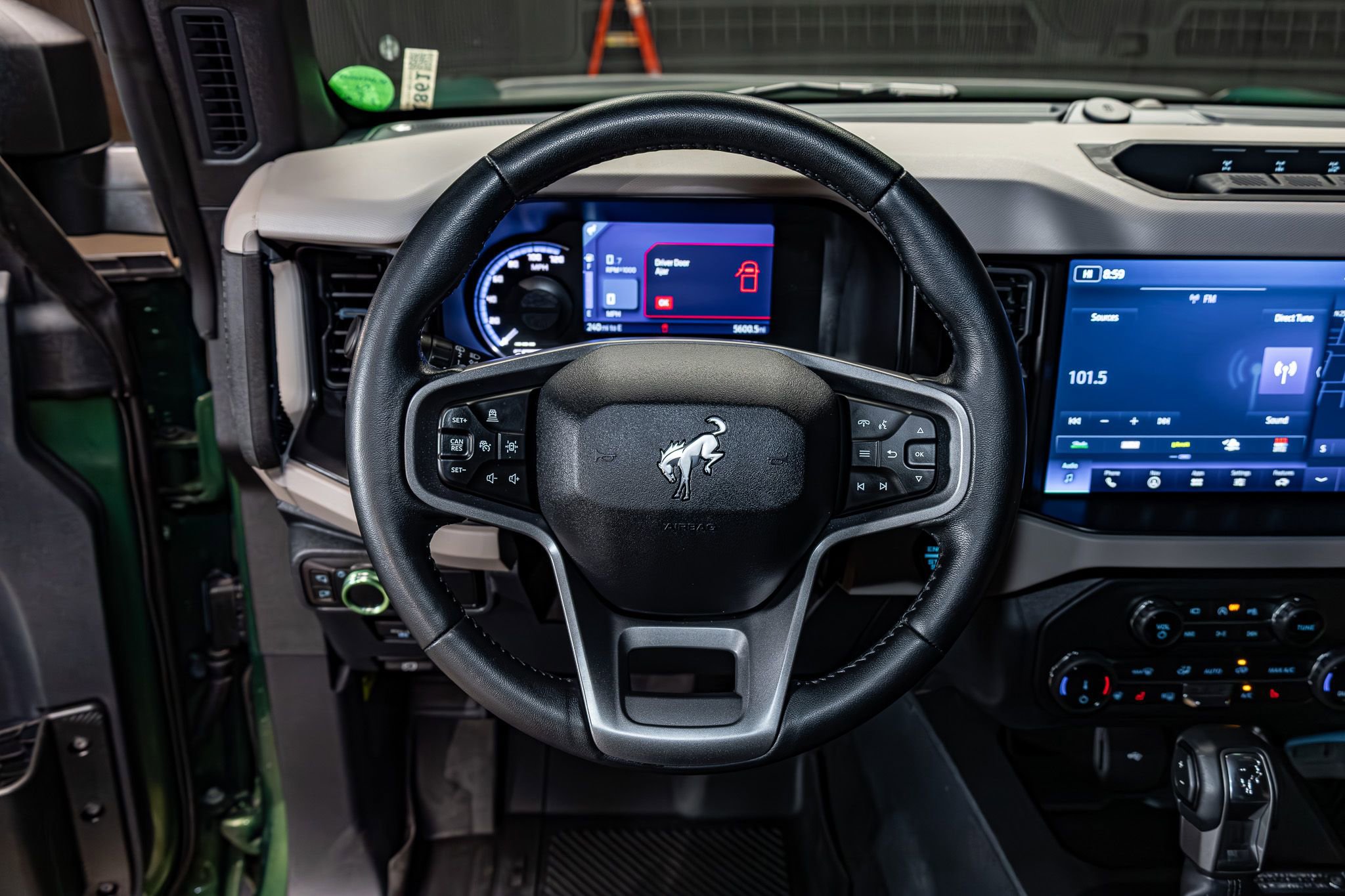 Used 2022 Ford Bronco Wildtrak image 18