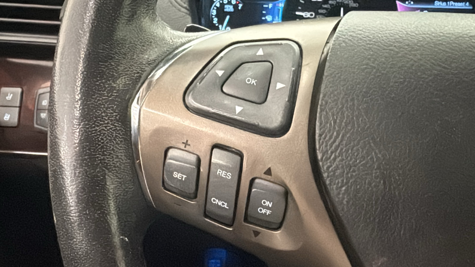 Used 2015 Lincoln MKX AWD w/ Equipment Group 102A image 13