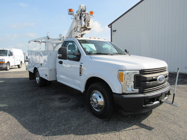 Used 2017 Ford F350 XL w/ Power Equipment Group RWD image 9