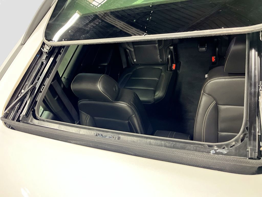 Used 2023 Chevrolet Traverse LT w/ LT Premium Package image 23