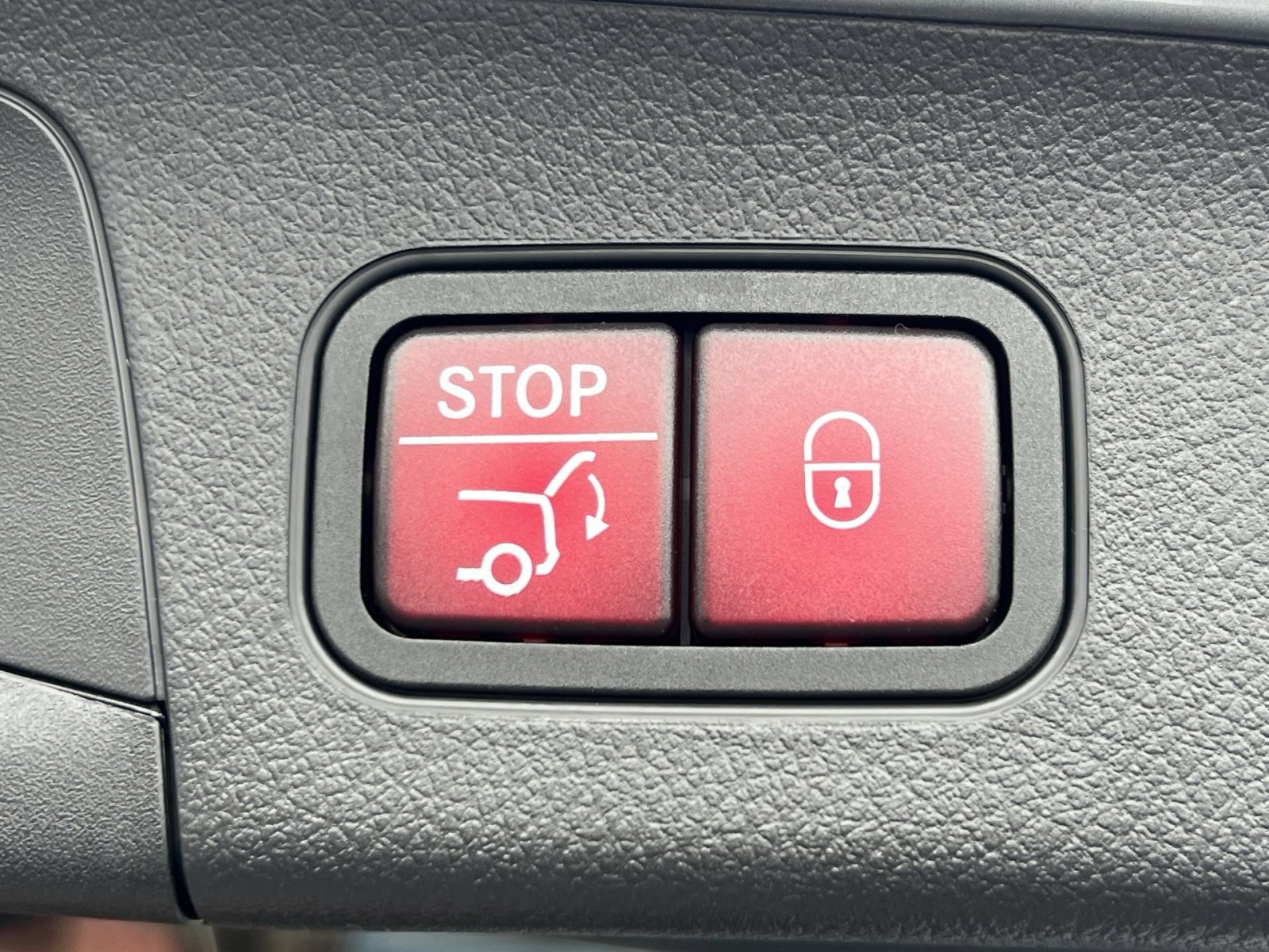 New 2026 Mercedes-Benz GLA 250 4MATIC image 25