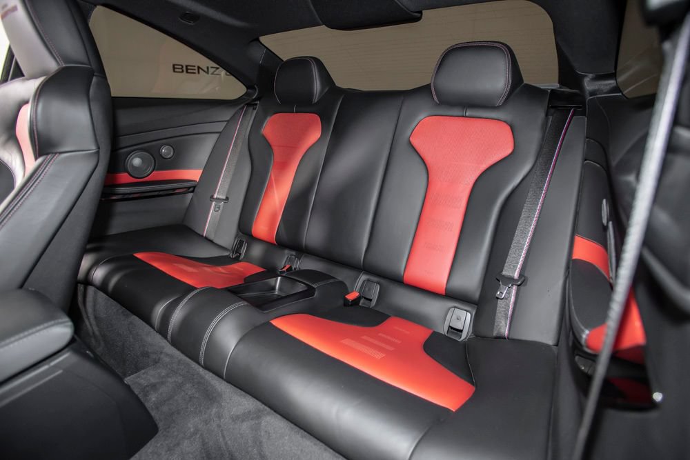 Used 2020 BMW M4 Coupe w/ Competition Package RWD image 16