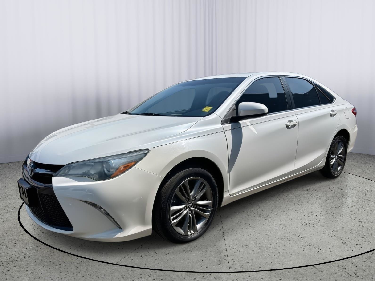 Used 2017 Toyota Camry SE FWD image 12