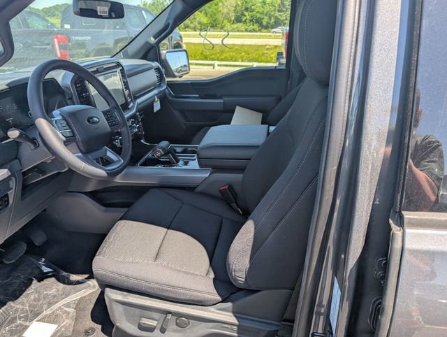 New 2026 Ford F150 XLT w/ Equipment Group 302A MID AWD/4WD image 15