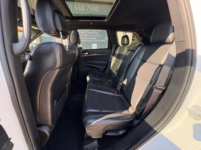 Used 2019 Jeep Grand Cherokee Overland AWD/4WD image 18