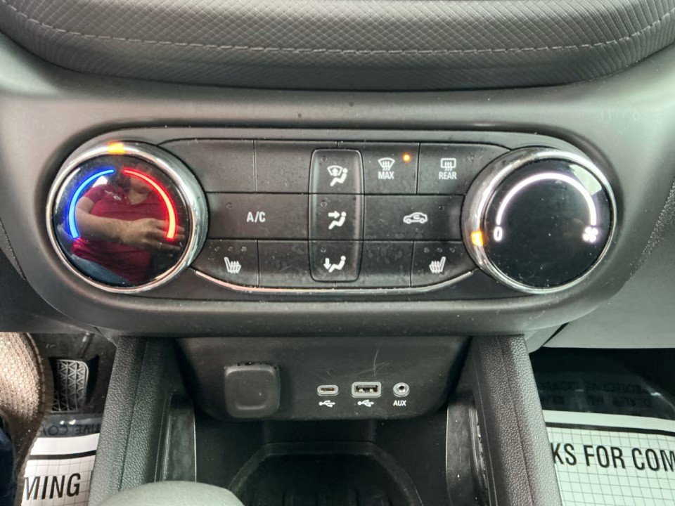 Used 2022 Chevrolet TrailBlazer LT w/ LPO, Blackout Package AWD/4WD image 34