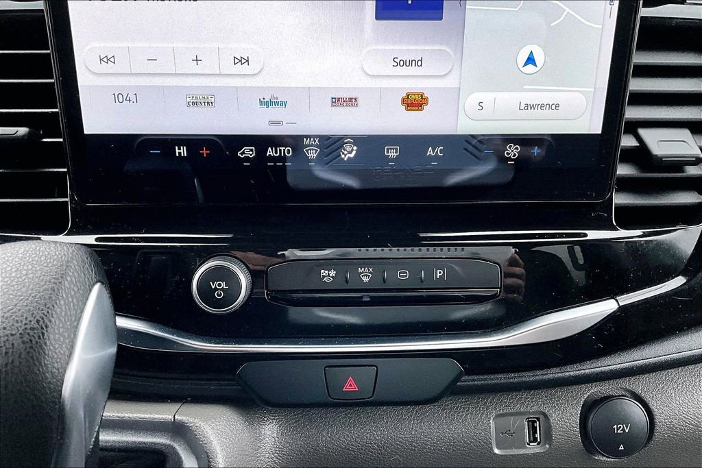 Certified 2024 Ford Transit 350 XLT image 31