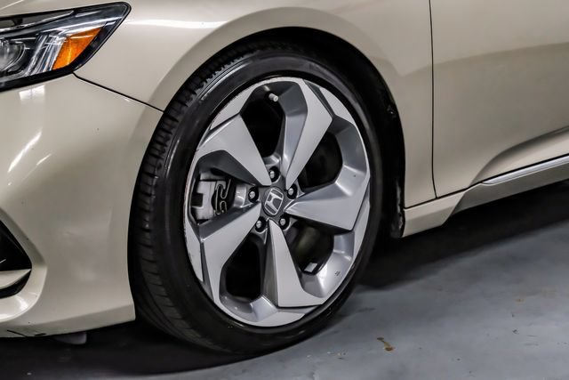 Used 2018 Honda Accord Touring image 74