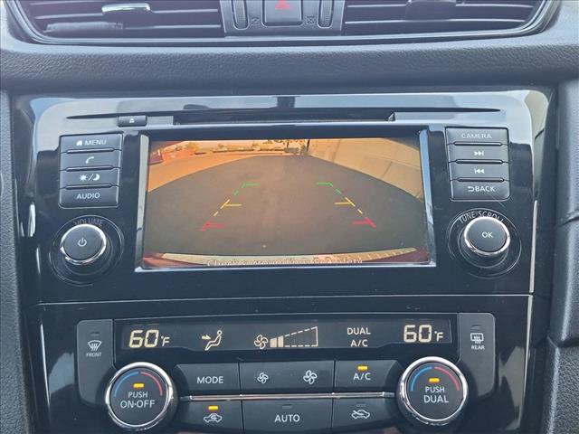 Used 2018 Nissan Rogue SV FWD image 13