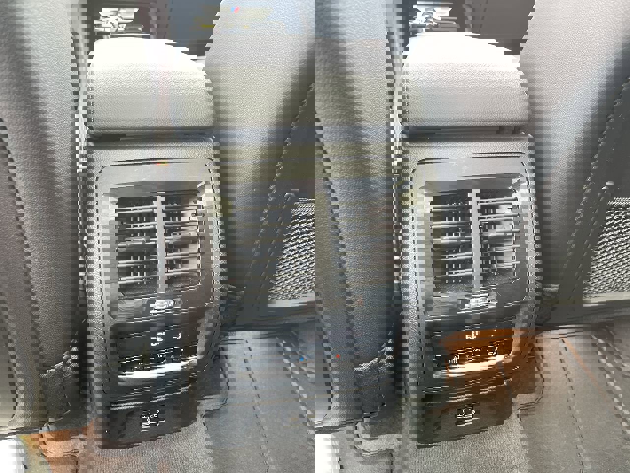 Used 2023 BMW X3 M40i w/ Premium Package image 22