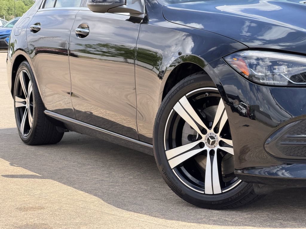 Used 2025 Mercedes-Benz C 300 Sedan image 11