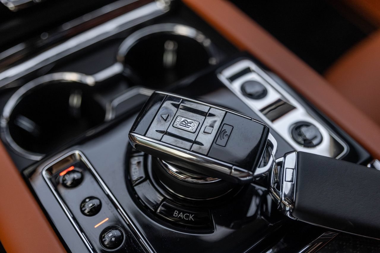 Certified 2025 Rolls-Royce Cullinan Black Badge w/ Leather Finishing Pack AWD/4WD image 53
