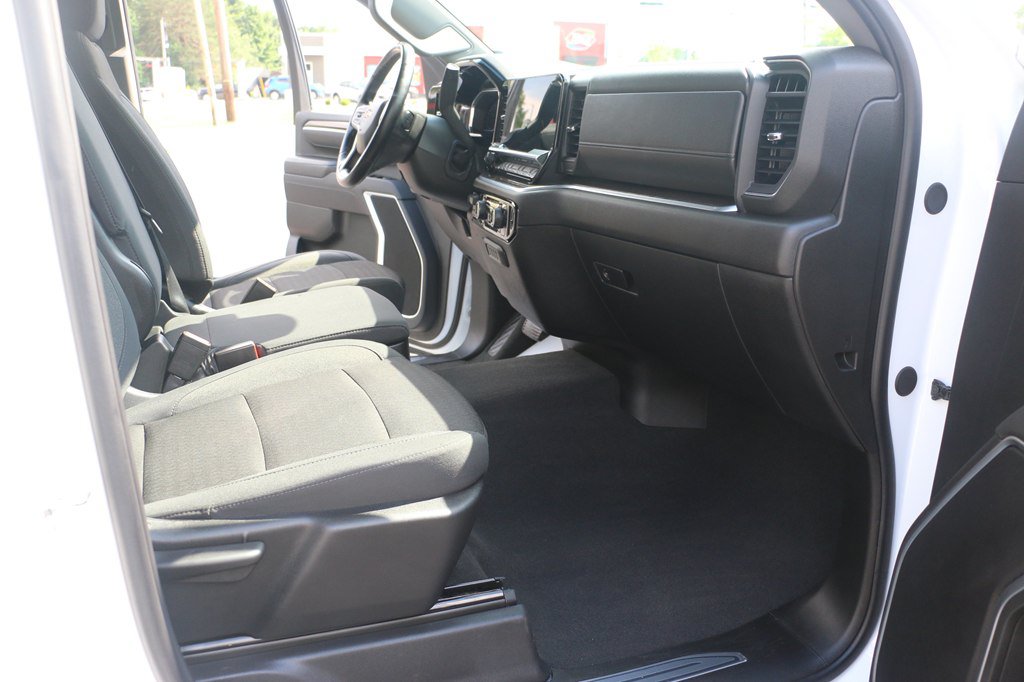 Used 2025 Chevrolet Silverado 2500 LT w/ Convenience Package AWD/4WD image 27