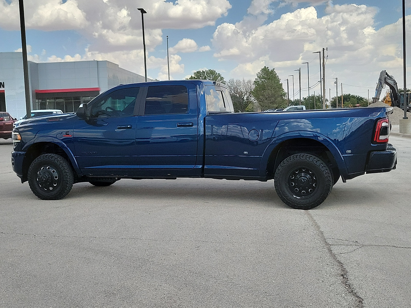 Used 2020 RAM 3500 Laramie w/ Night Edition AWD/4WD image 2