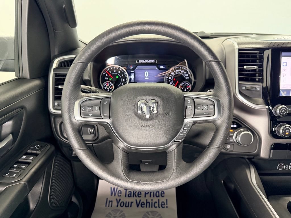New 2026 RAM 1500 Express AWD/4WD image 16