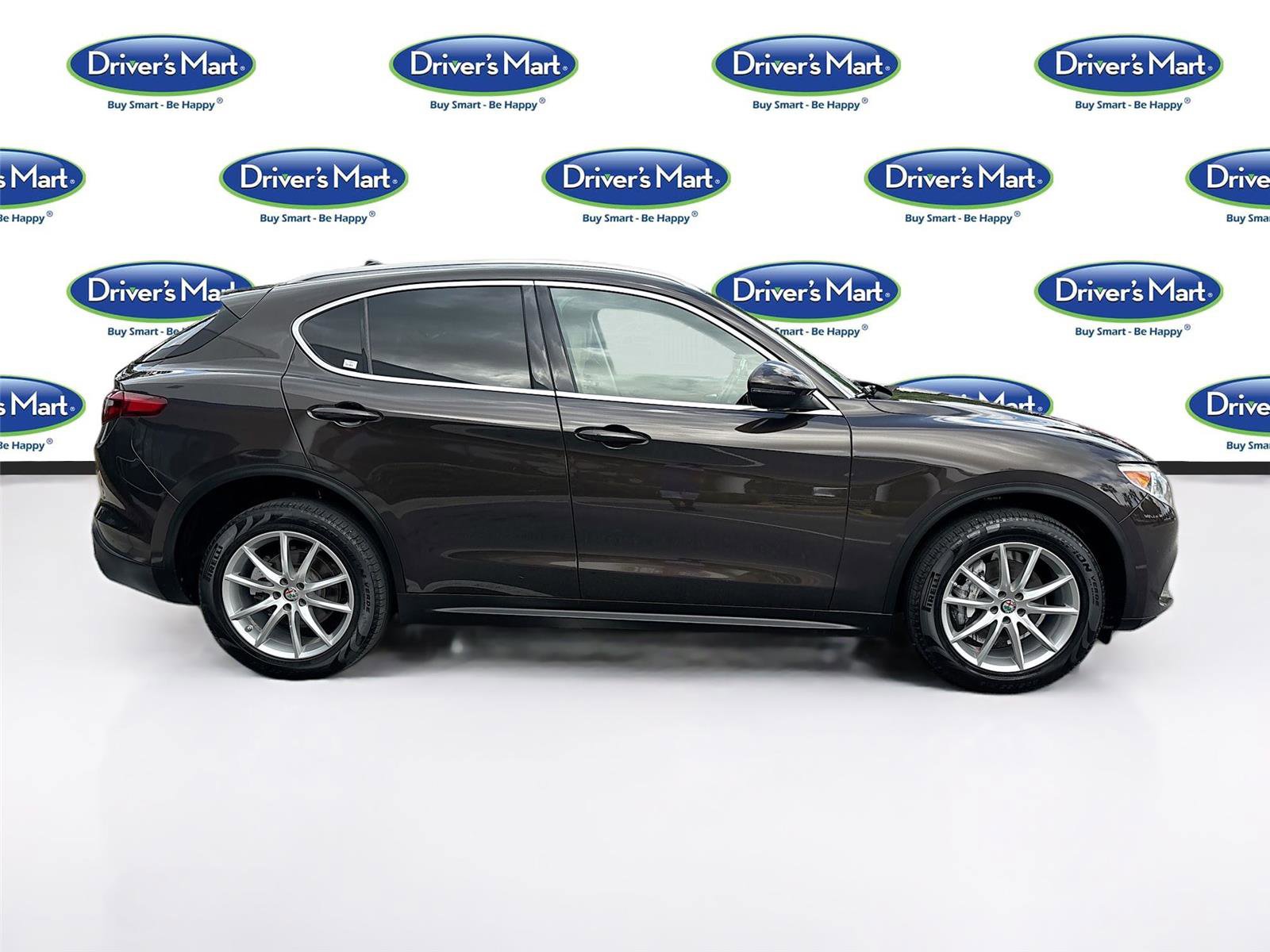 Used 2019 Alfa Romeo Stelvio Ti Lusso w/ Quick Order Package 22X Lusso image 8