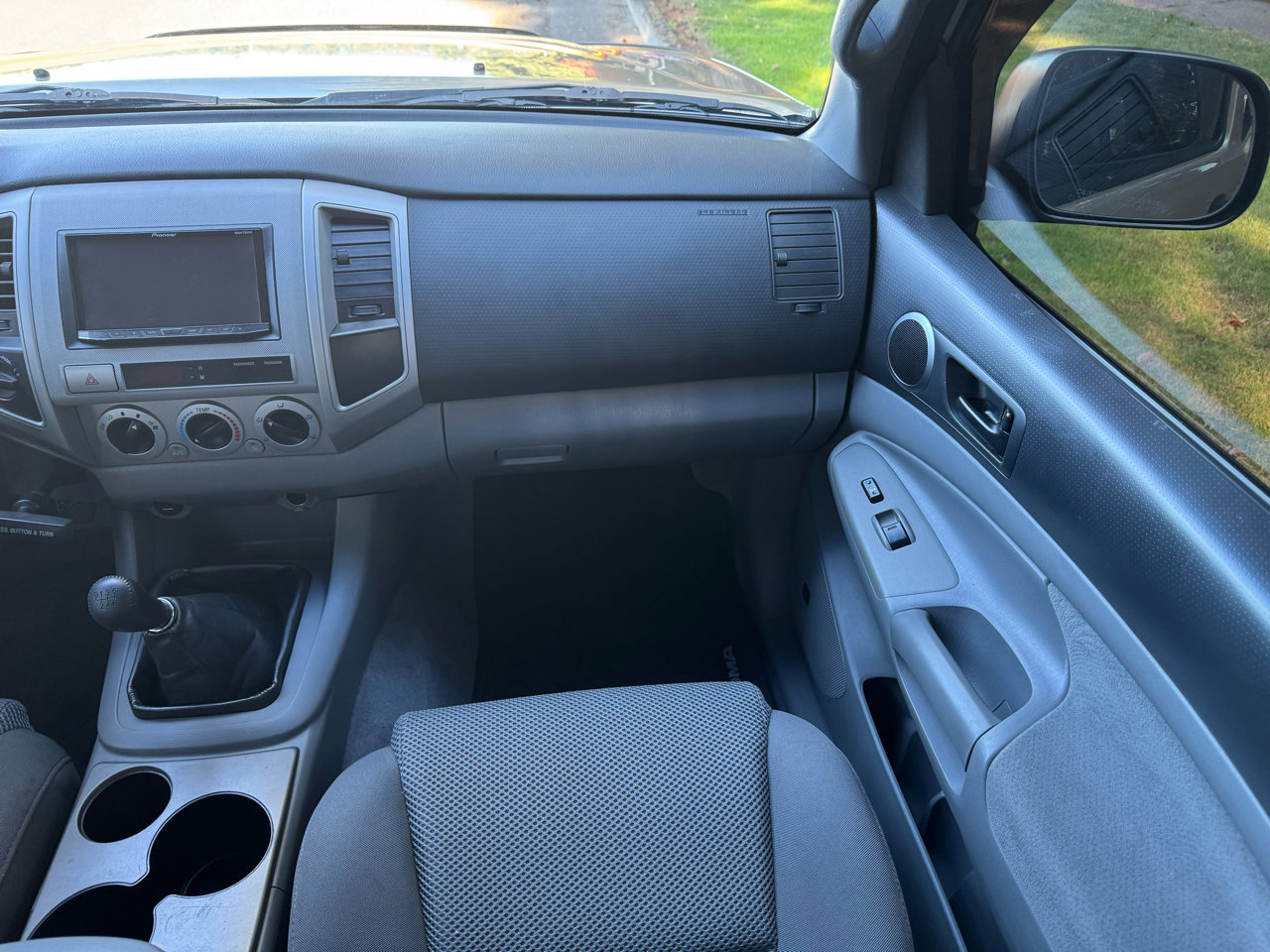 Used 2005 Toyota Tacoma 4x4 Double Cab image 16