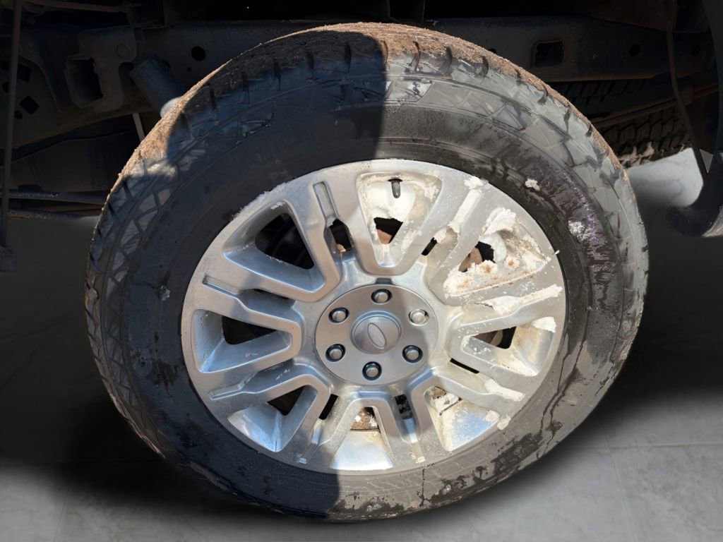 Used 2013 Ford F150 Platinum AWD/4WD image 30