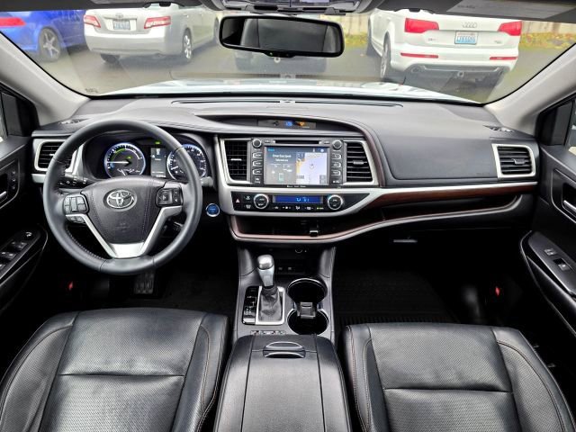 Used 2016 Toyota Highlander Limited Platinum image 9
