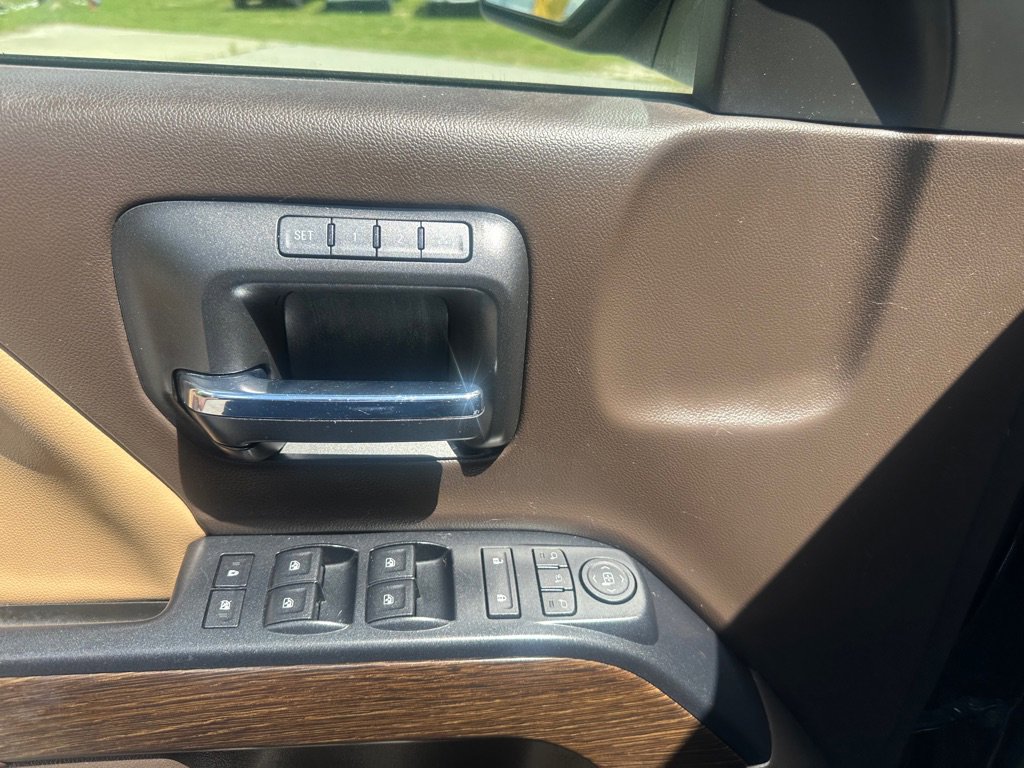 Used 2017 GMC Sierra 1500 Denali AWD/4WD image 12