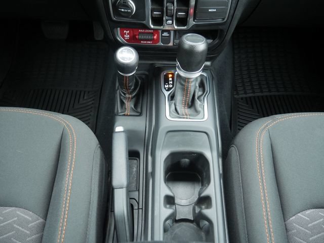 Used 2022 Jeep Gladiator Mojave w/ Cold Weather Group AWD/4WD image 24